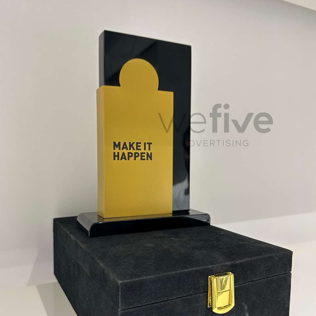Personalized Plaques UAE