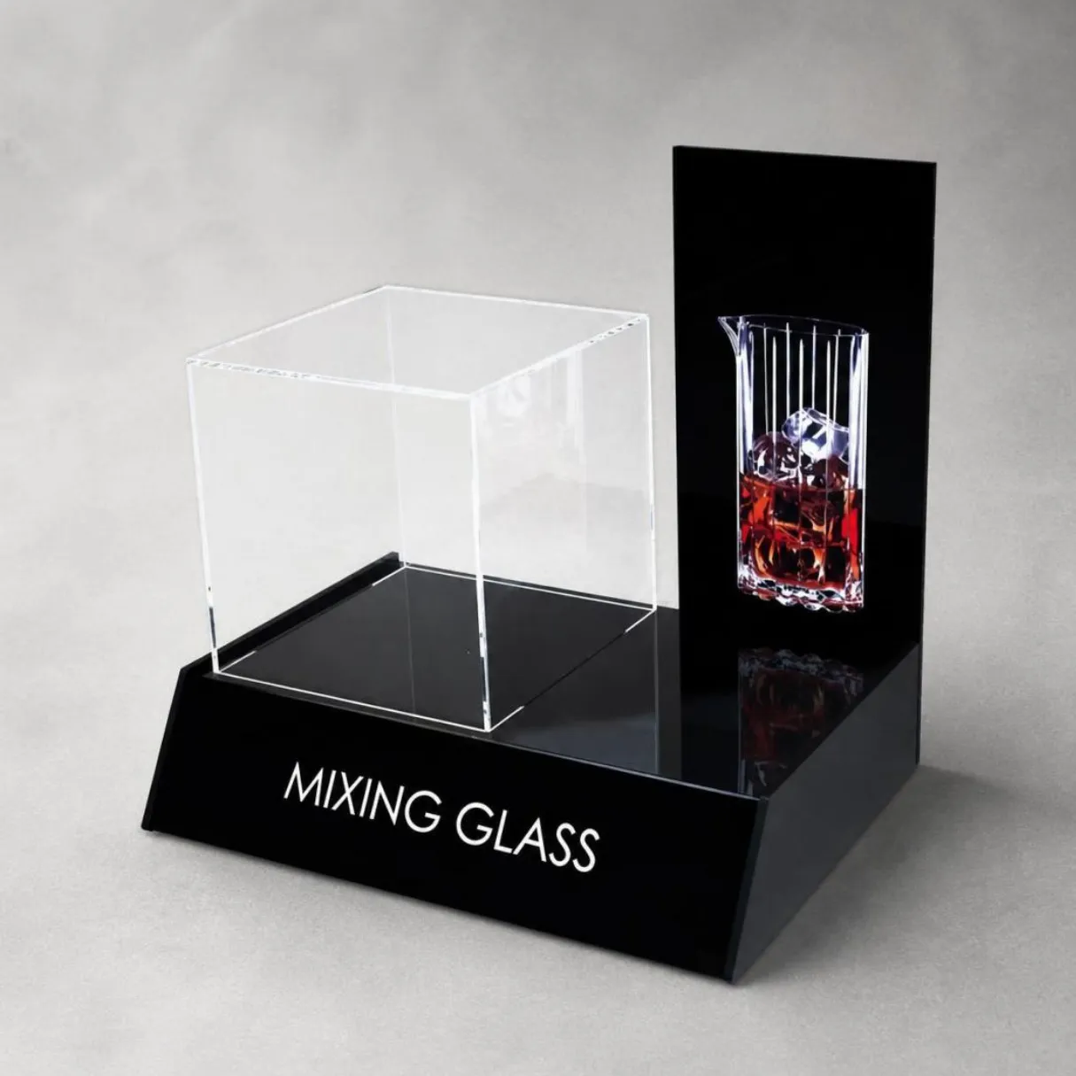 Custom Acrylic POP Displays in Sharjah, Ajman, Dubai, Abu Dhabi, UAE