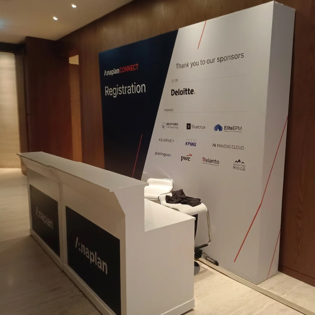 Custom Pop Up Displays Stands UAE
